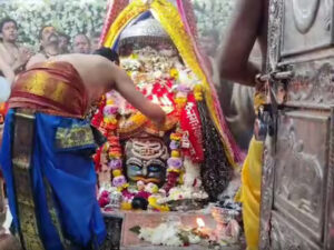 Read more about the article महाकाल मंदिर के गर्भगृह में भस्म आरती के दौरान कैसे लगी थी आग, जांच में हुआ बड़ा खुलासा