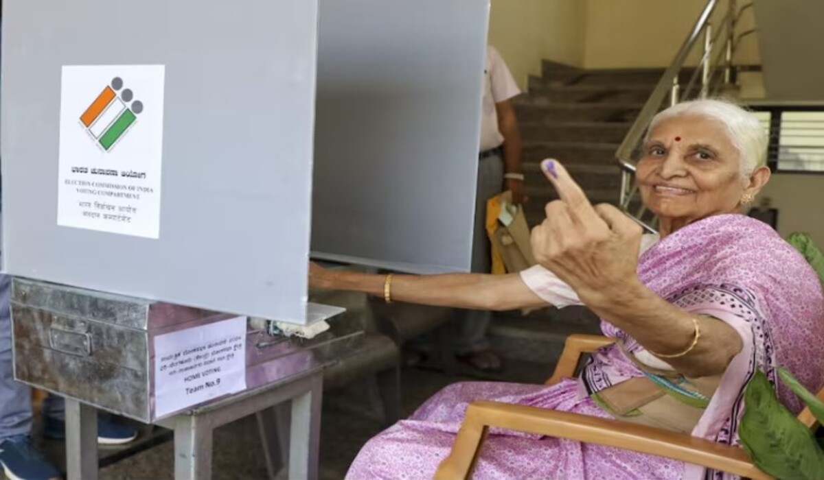 Read more about the article Lok Sabha First Phase Election: आज 21 राज्यों में 102 लोकसभा सीटों पर पहले चरण में मतदान हो रहा है, इन अनुभवी नेताओं का भाग्य EVM में बंद होगा