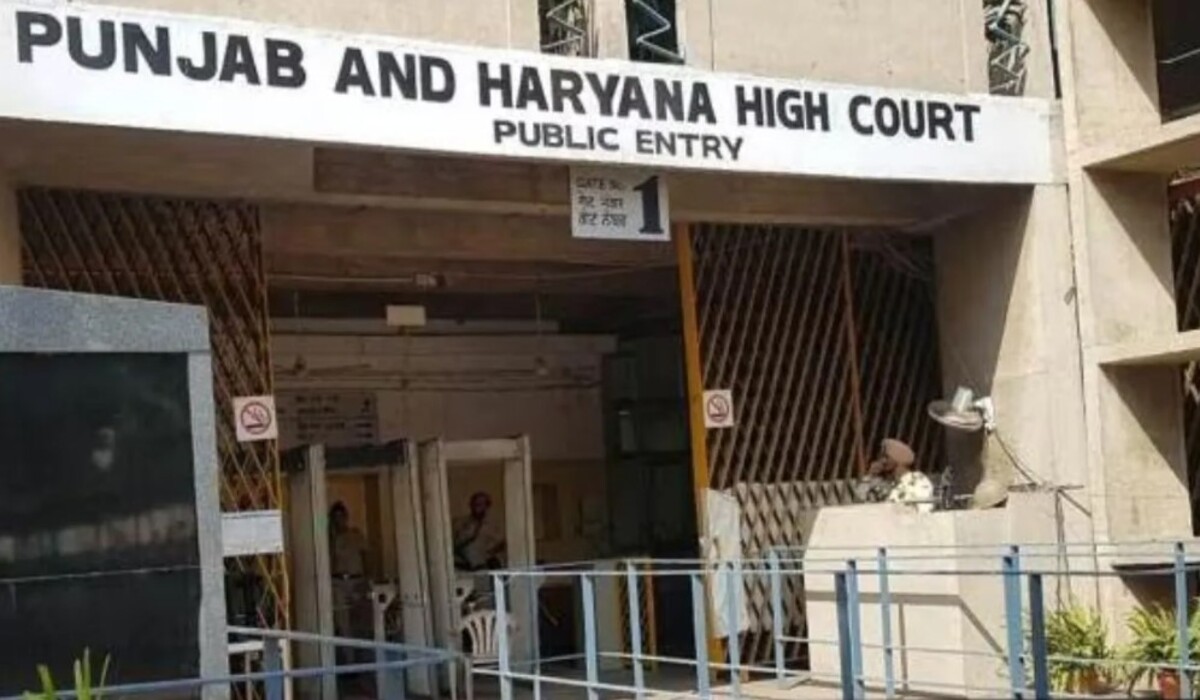 You are currently viewing Punjab Haryana High Court: Haryana-Punjab के 135 न्यायधीशों के स्थानांतरण और पदोन्नति के संबंध में आदेश जारी, यहां सूची देखें