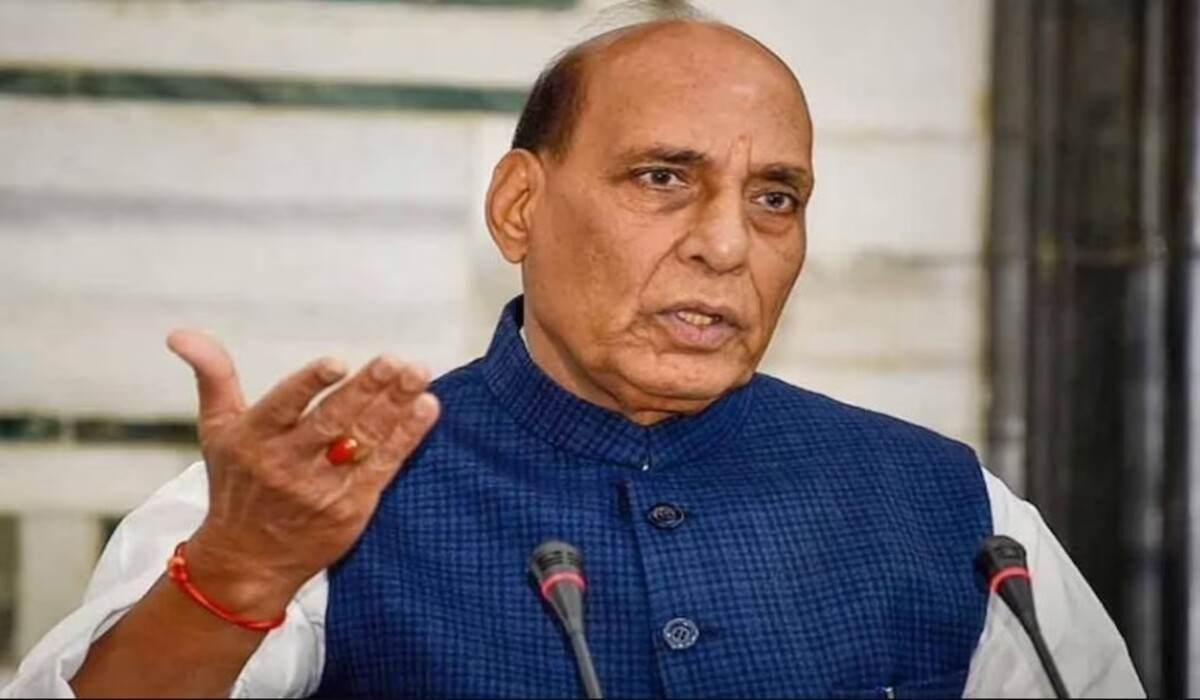 Read more about the article Rajnath Singh: ‘अगर पाकिस्तान से संयंत्रित नहीं हो रहा है तो आतंकवाद को रोकने में भारत से सहायता मांगें’, Rajnath Singh ने सीधे कहा