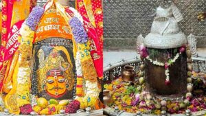 Read more about the article बाबा के भक्त द्वारा रजत मुकुट और पाटला दान किया