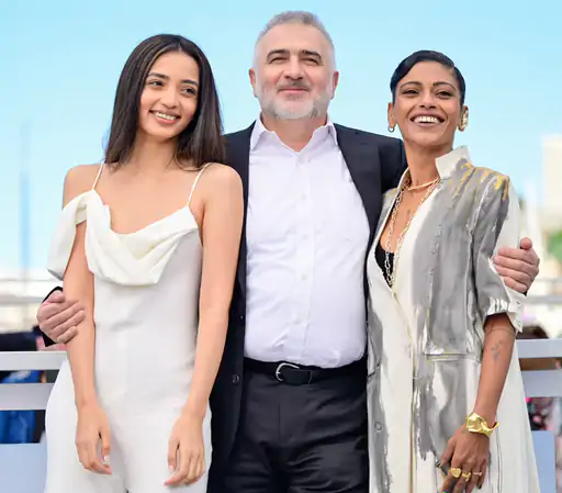 You are currently viewing कोलकाता की अनसुइया सेनगुप्ता को कांस में बेस्ट एक्ट्रेस अवॉर्ड