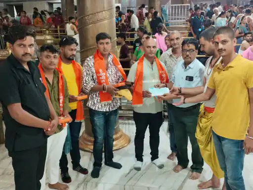 You are currently viewing मुबंई के भक्त ने अपनी मनोकामना पूर्ण होने पर महाकाल मंदिर को दिया 25 लाख का दान