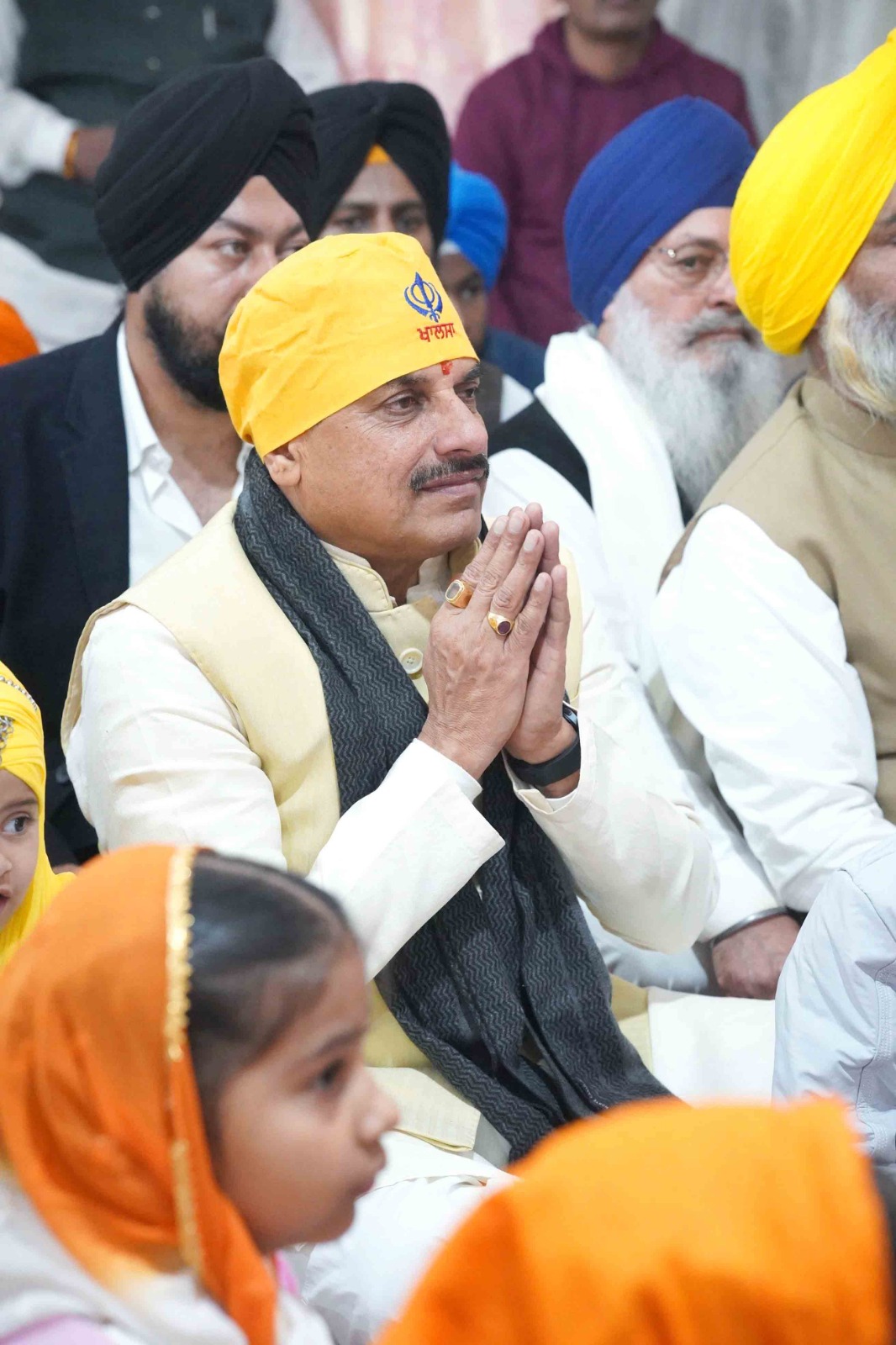 You are currently viewing वीर बाल दिवस: मुख्यमंत्री ने गुरुद्वारे में टेका मत्था, साहिबजादों के बलिदान को किया नमन