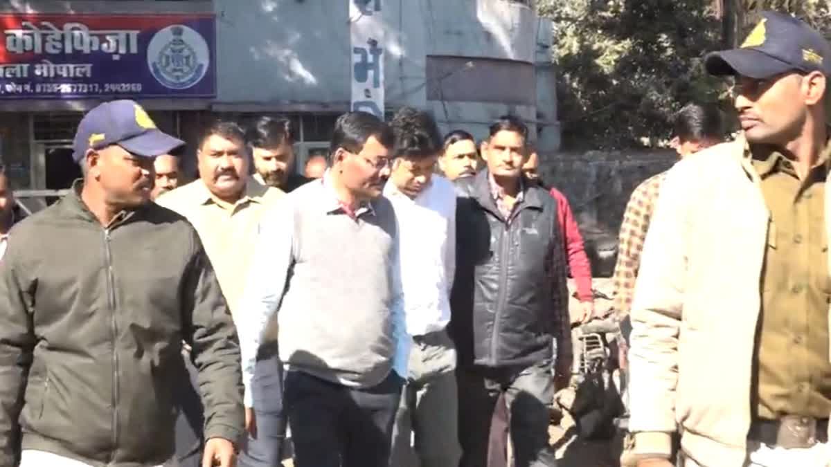 Read more about the article सौरभ शर्मा का खेल खत्म? भोपाल जेल में ED की हाई-प्रोफाइल पूछताछ जारी, जल्द सहयोगियों, कर्मचारियों और रिश्तेदारों पर भी गिरेगी गाज!