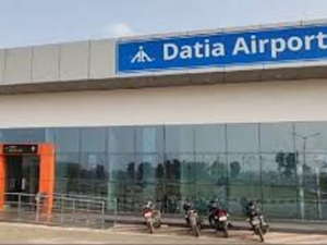 Read more about the article मध्यप्रदेश के विकास में जुड़ा एक और स्वर्णिम अध्याय: दतिया बना मध्यप्रदेश का 8वां सार्वजनिक हवाई अड्डा, मुख्यमंत्री डॉ. मोहन यादव ने की घोषण; प्रदेशवासियों को बड़ी बधाई