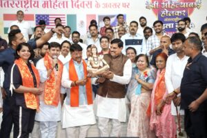 Read more about the article इंदौर में हुई अंतरराष्ट्रीय महिला कुश्ती प्रतियोगिता, देश-विदेश की 54 पहलवानों ने अखाड़े में दिखाया दम; मुख्यमंत्री डॉ. मोहन यादव भी हुए कार्यक्रम में शामिल;