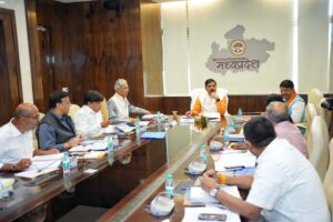 Read more about the article “मुख्यमंत्री सुगम परिवहन सेवा” को मंत्रि-परिषद की बैठक में मिली हरी झंडी, पीपीपी मोड पर किया जाएगा बसों का संचालन; CM की अध्यक्षता में हुई बैठक में छतरपुर का माता बम्बरबैनी मंदिर पवित्र क्षेत्र घोषित