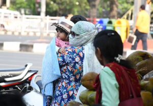 Read more about the article MP Weather Update: 19 जिलों में बारिश, 3 में लू का अलर्ट; 11 शहरों में पारा 43 के पार!