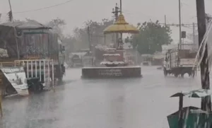 Read more about the article हर दिन बारिश, हर रात तूफान – नौतपा बना ‘बरसातपा’: 36 जिलों में बारिश-आंधी का अलर्ट, 60 किमी प्रतिघंटा की रफ्तार से चल सकती हैं तूफानी हवाएं!