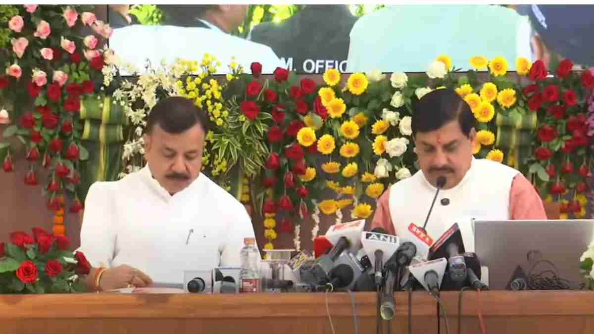 You are currently viewing BREAKING: मध्य प्रदेश 10वीं-12वीं बोर्ड रिजल्ट 2025 जारी, बेटियों ने मारी बाजी: CM मोहन यादव की बड़ी घोषणा – असफल छात्रों को मिलेगा दूसरा मौका !