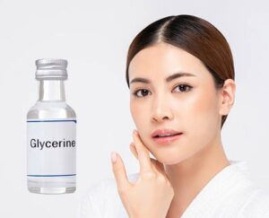 Read more about the article ग्लिसरीन: खूबसूरत त्वचा का प्राकृतिक रहस्य, जानिए इसके फायदे और इस्तेमाल के तरीके