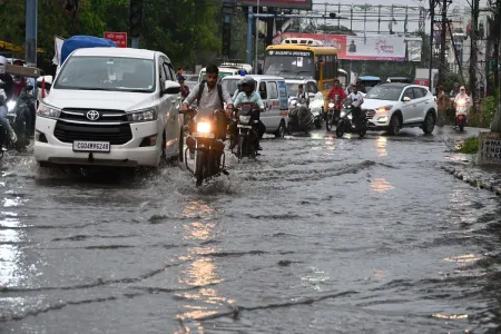 You are currently viewing मध्यप्रदेश में बारिश ने मचाया कहर: 34 से ज्यादा जिलों में बाढ़ जैसे हालात, नदियां उफान पर; हाईवे बंद, डैम के गेट खुले!