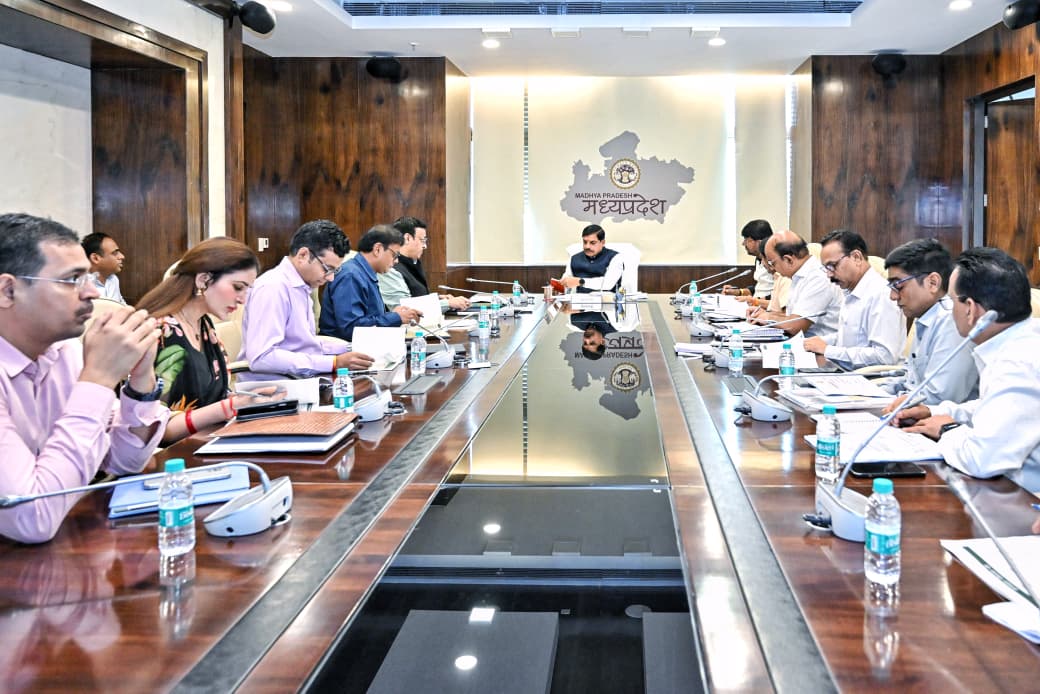 Read more about the article मध्यप्रदेश में दुग्ध उत्पादन दोगुना करने का रोडमैप तैयार, सीएम मोहन यादव ने गौशालाओं को आत्मनिर्भर बनाने दिए निर्देश; सीएम यादव की अध्यक्षता में गौ संवर्धन बोर्ड की बैठक संपन्न!