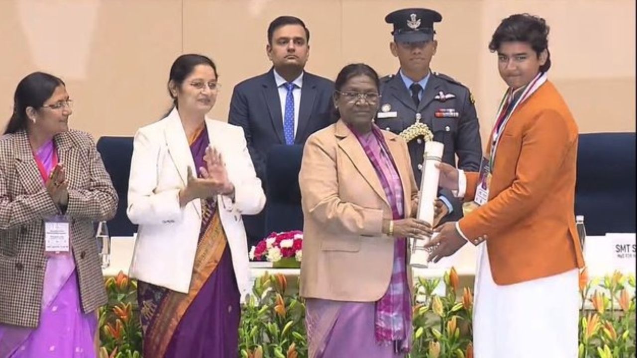 You are currently viewing Vaibhav Suryavanshi: बिहार के ‘लाल’ वैभव सूर्यवंशी को मिला राष्ट्रीय बाल पुरस्कार, पीएम मोदी से करेंगे मुलाकात