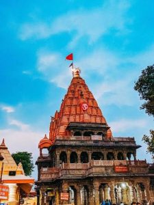Read more about the article महाकाल पर भक्तों की अपार श्रद्धा: एक साल में 142 करोड़ की आय, दान ने बनाया नया रिकॉर्ड