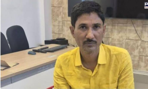 Read more about the article NEET 2024 पेपर लीक मामले में CBI की बड़ी रिपोर्ट: संजीव मुखिया के खिलाफ पेपर चोरी या लीक के सबूत नहीं, चार्जशीट में 45 आरोपी शामिल