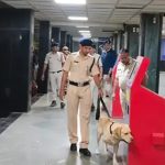 मुंबई के कल्याण और मुंब्रा रेलवे स्टेशनों को बम से उड़ाने की धमकी, सुरक्षा एजेंसियों ने चलाया सर्च ऑपरेशन