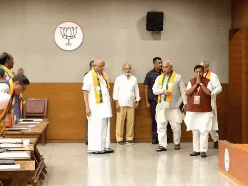 Read more about the article नई BJP टीम की पहली बैठक में चुनावी रणनीति पर मंथन, संगठन मजबूत करने और युवाओं को जोड़ने पर जोर